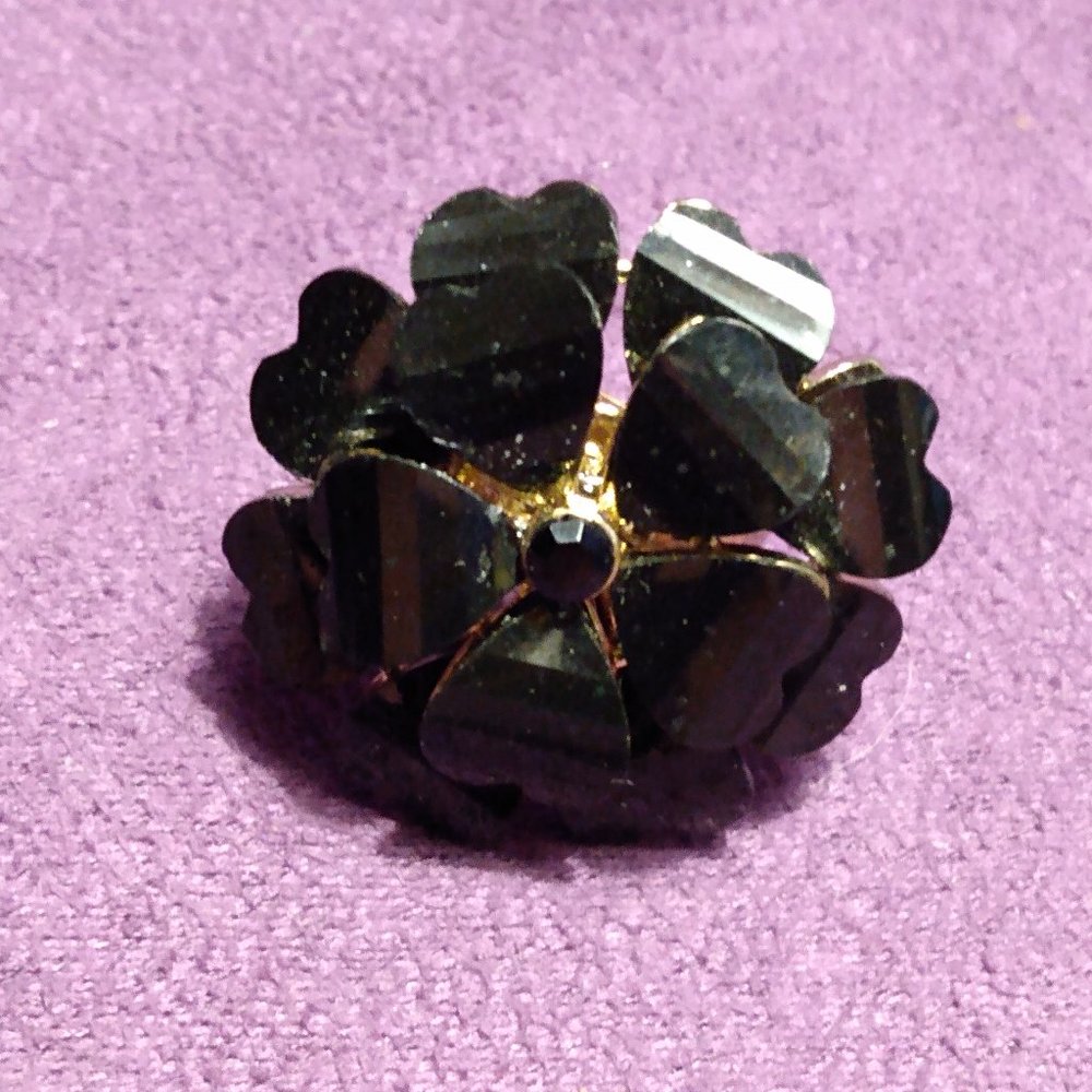 Big Black Flower Fun Fashion Ring